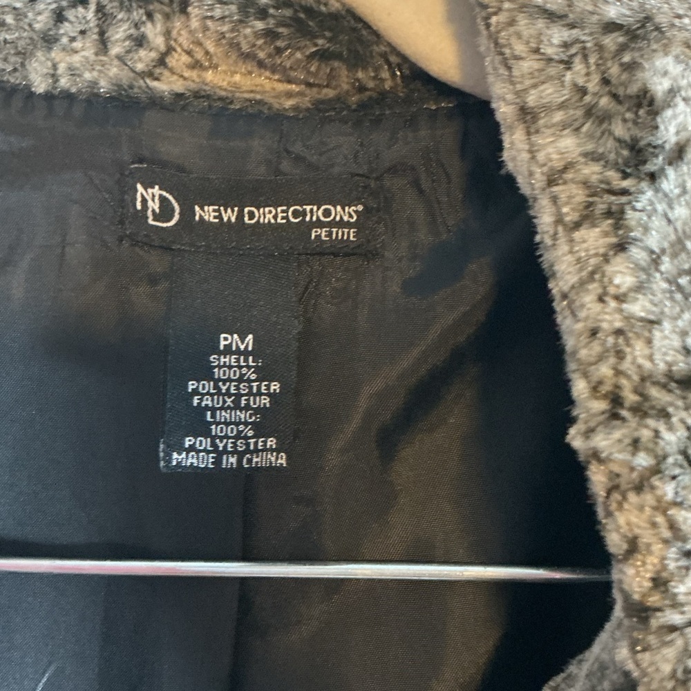 NWT New Directions Charcoal and Light Gray Teddy Jacket A0475 - Picture 2 of 4